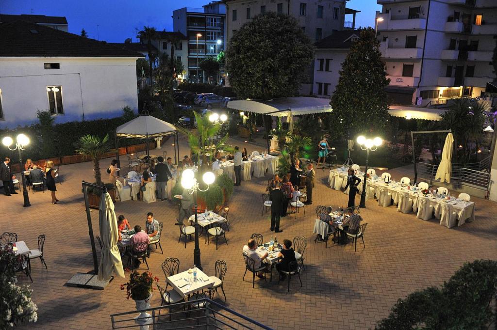 Hotel President Montecatini Terme Dış mekan fotoğraf